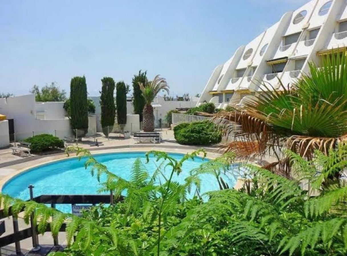 Le Soupir Des Palmiers. Ideal Couple, Piscine, Mer La Grande-Motte Buitenkant foto